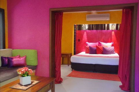 Pink Flamingo Resort - New South Wales Tourism  1