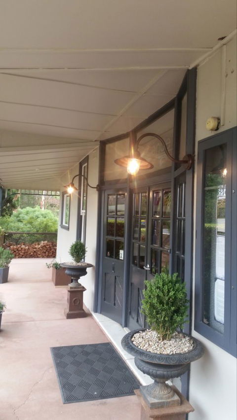 The Grande Hotel And Restaurant - New South Wales Tourism  1