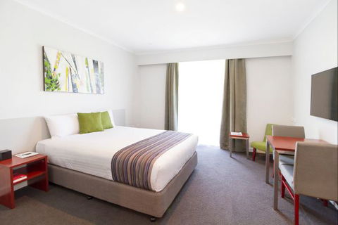 Abode Narrabundah - New South Wales Tourism  2