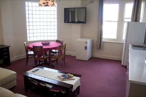 Courthouse Hotel Boorowa - New South Wales Tourism  7