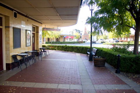 Courthouse Hotel Boorowa - New South Wales Tourism  10