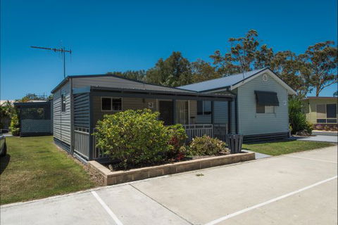 Colonial Holiday Park And Leisure Village - New South Wales Tourism  6