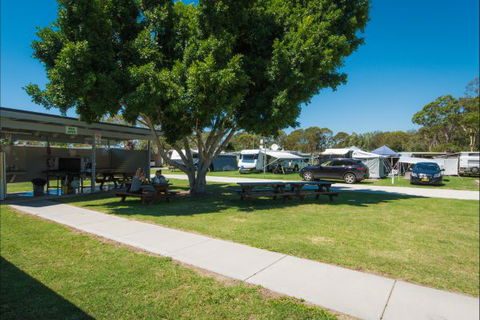 Colonial Holiday Park And Leisure Village - New South Wales Tourism  8