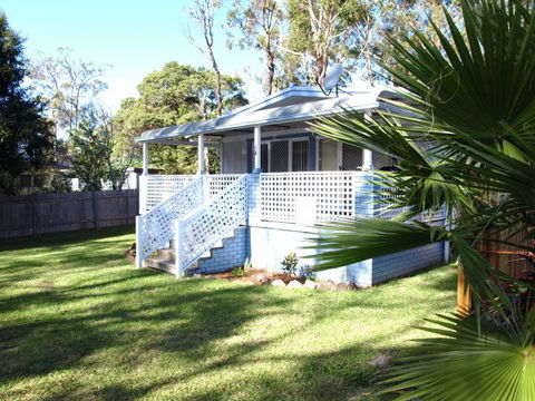 Crystal Waters - New South Wales Tourism  1