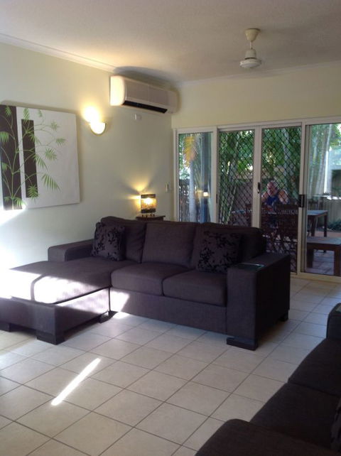 Garunya Executive Townhouse - New South Wales Tourism  1