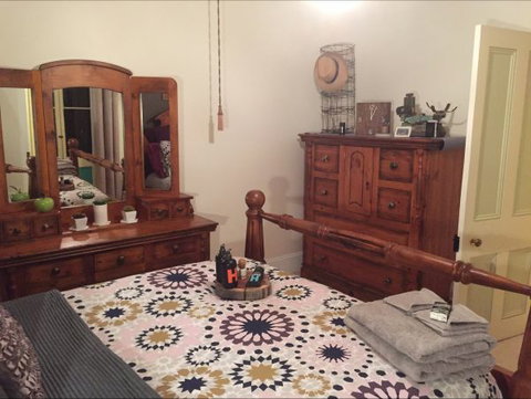 Hillside Cottage - New South Wales Tourism  7