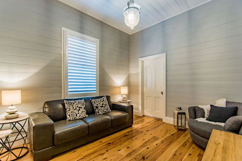 Hindmarsh Park Holiday Cottage - New South Wales Tourism  4