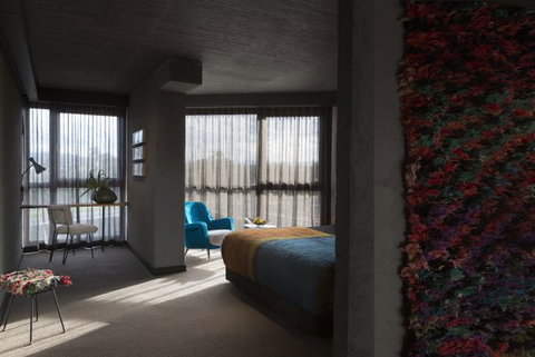 Hotel Hotel - New South Wales Tourism  3