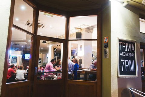 Hotel Canobolas - New South Wales Tourism  5