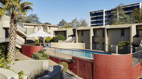 Manuka Park Apartments - New South Wales Tourism  0
