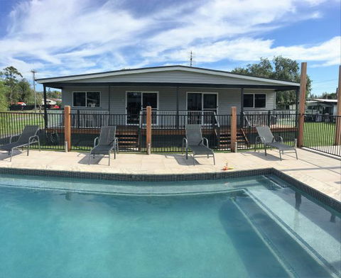 Laguna Lodge Holiday Units - New South Wales Tourism  0