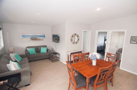 Laguna Lodge Holiday Units - New South Wales Tourism  4