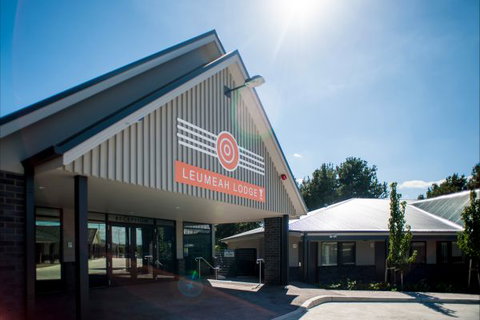Leumeah Lodge - New South Wales Tourism  1