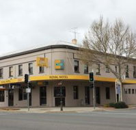 Royal Hotel Yass - New South Wales Tourism 
