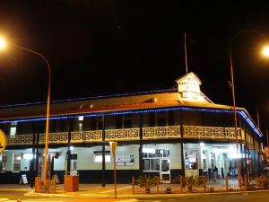 Castlereagh Hotel - New South Wales Tourism  0