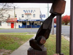 New England Hotel Motel - New South Wales Tourism  0