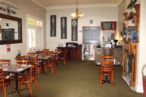 Neath Hotel - New South Wales Tourism  4