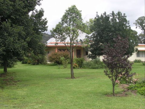 Old Bara Farmstay - New South Wales Tourism  0