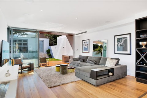 Designer Style - New South Wales Tourism  17