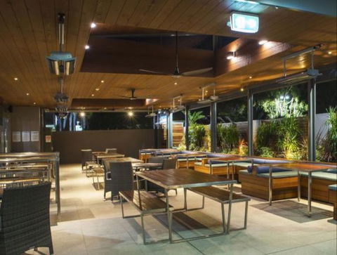 Swansea Hotel - New South Wales Tourism  5
