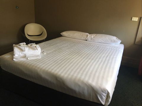 Swansea Hotel - New South Wales Tourism  8
