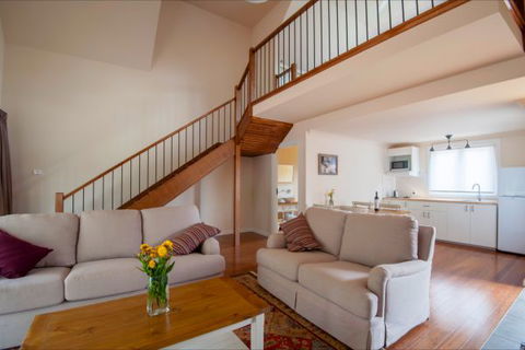 The Nest At Gundaroo - New South Wales Tourism  8