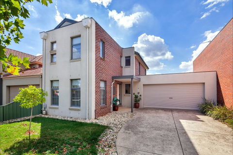 Phoenix House - Ballarat Townhouses - New South Wales Tourism  0