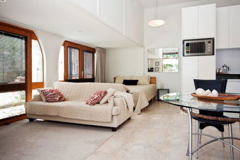 The Circle Retreat Studio - New South Wales Tourism  2