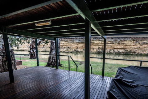 River Shack Rentals - Living The Dream - New South Wales Tourism  7
