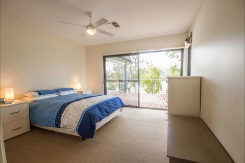 River Shack Rentals - Living The Dream - New South Wales Tourism  131