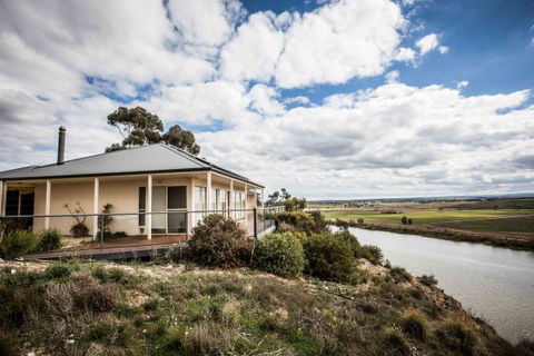 River Shack Rentals - Living The Dream - New South Wales Tourism  27