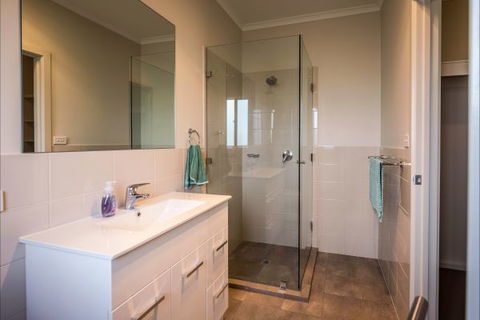 River Shack Rentals - Living The Dream - New South Wales Tourism  92