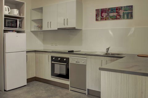 Spalding Lodge Unit 16 - New South Wales Tourism  261
