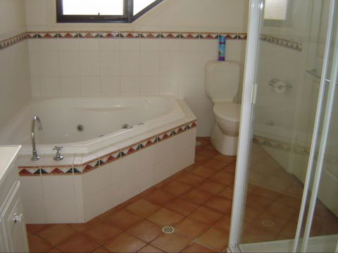Spalding Lodge Unit 16 - New South Wales Tourism  185