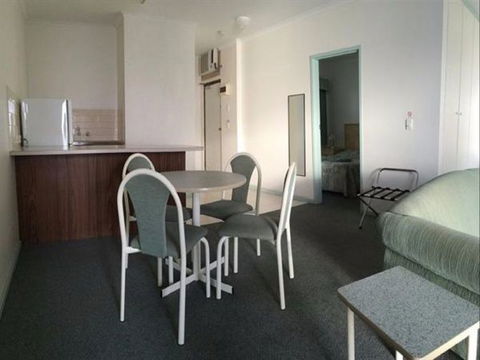 Spalding Lodge Unit 16 - New South Wales Tourism  167