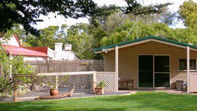 Shiralea Country Cottage - New South Wales Tourism  0