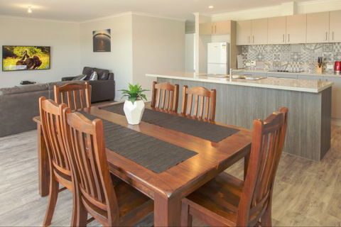 Spalding Lodge Unit 16 - New South Wales Tourism  205