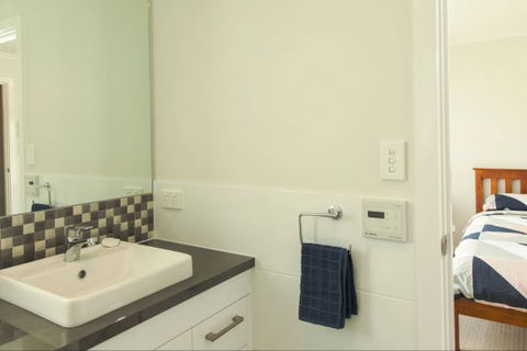 Spalding Lodge Unit 16 - New South Wales Tourism  210