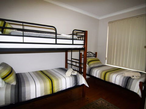 Spalding Lodge Unit 16 - New South Wales Tourism  131