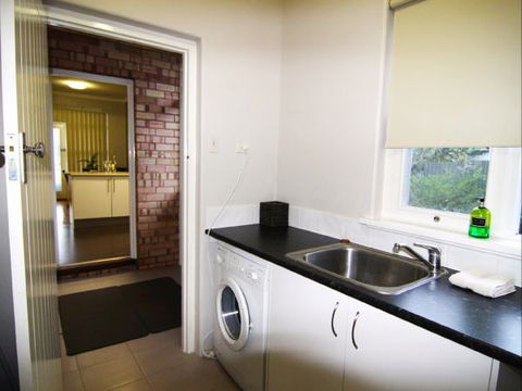 Spalding Lodge Unit 16 - New South Wales Tourism  134