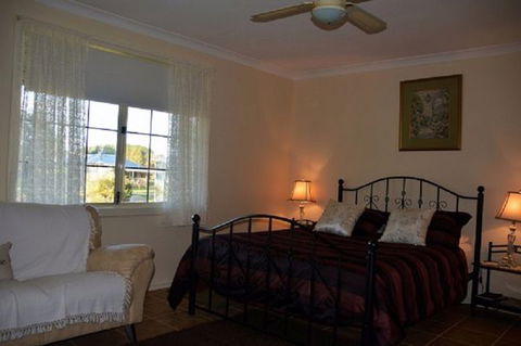 Sandy Lake Farm Stay Accommodation Gingin WA - New South Wales Tourism  4