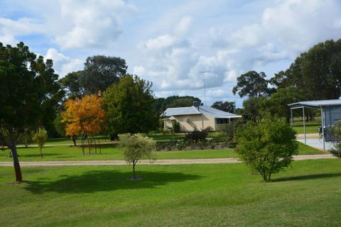 Sandy Lake Farm Stay Accommodation Gingin WA - New South Wales Tourism  9