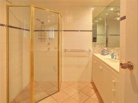 Spalding Lodge Unit 16 - New South Wales Tourism  105