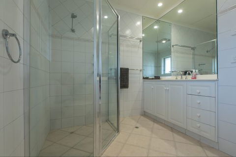 Spalding Lodge Unit 16 - New South Wales Tourism  172