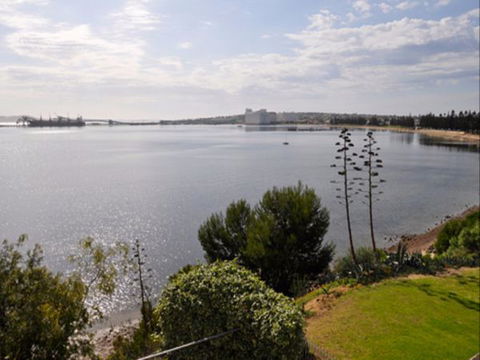 Spalding Lodge Unit 16 - New South Wales Tourism  239