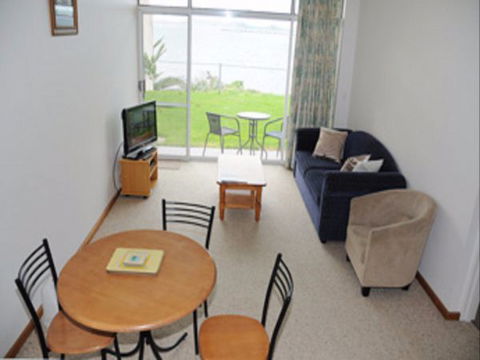 Spalding Lodge Unit 16 - New South Wales Tourism  266