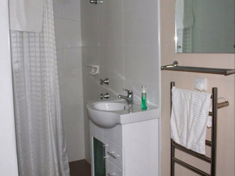 Spalding Lodge Unit 16 - New South Wales Tourism  292