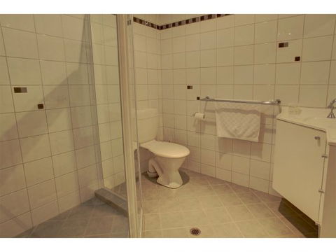 Spalding Lodge Unit 16 - New South Wales Tourism  244