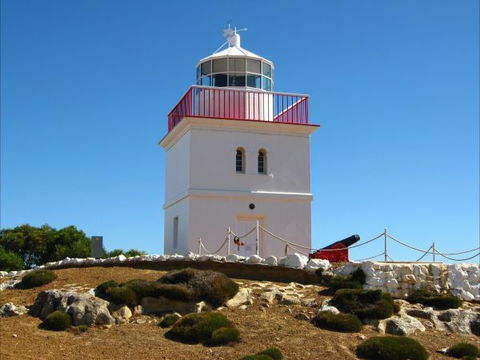 Postmans Cottage - Flinders Chase National Park - New South Wales Tourism  0