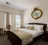 Lakeside Retreat - New South Wales Tourism 